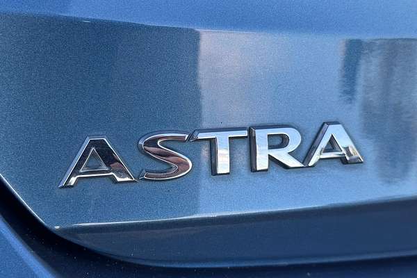 2017 Holden Astra R BK