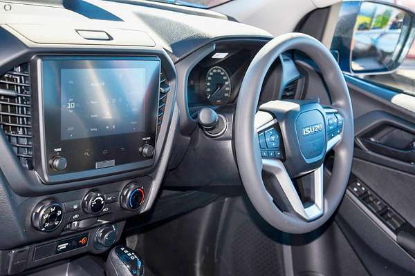 2025 Isuzu D-MAX SX 4X4