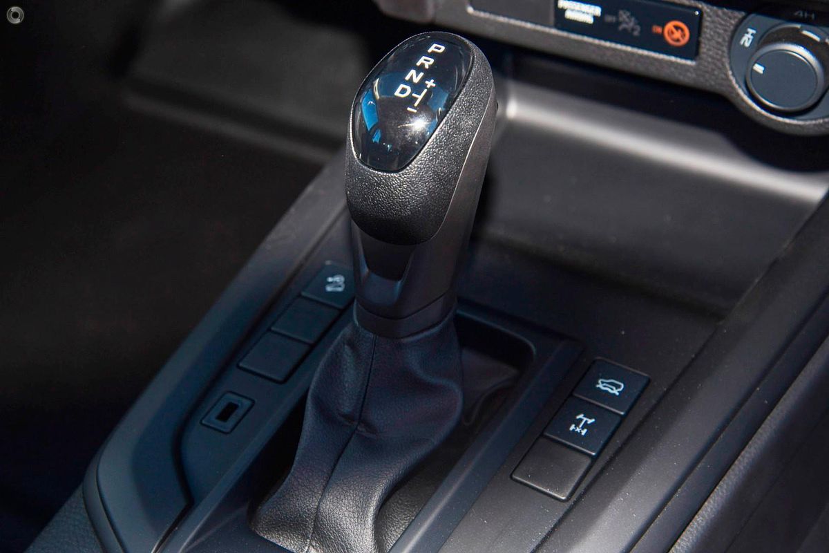 2025 Isuzu D-MAX SX 4X4