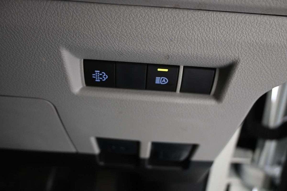 2024 Toyota Hiace LWB (4 DOOR OPTION) GDH300R
