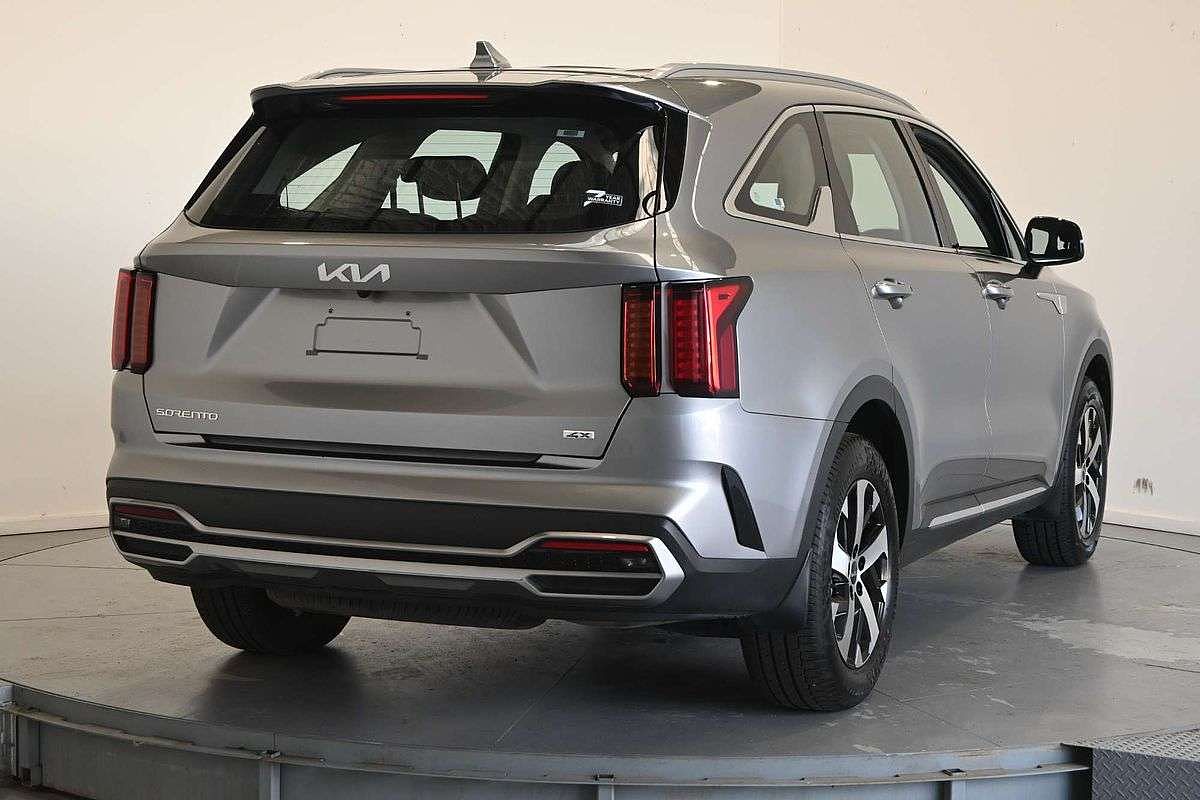 2022 Kia Sorento Sport MQ4