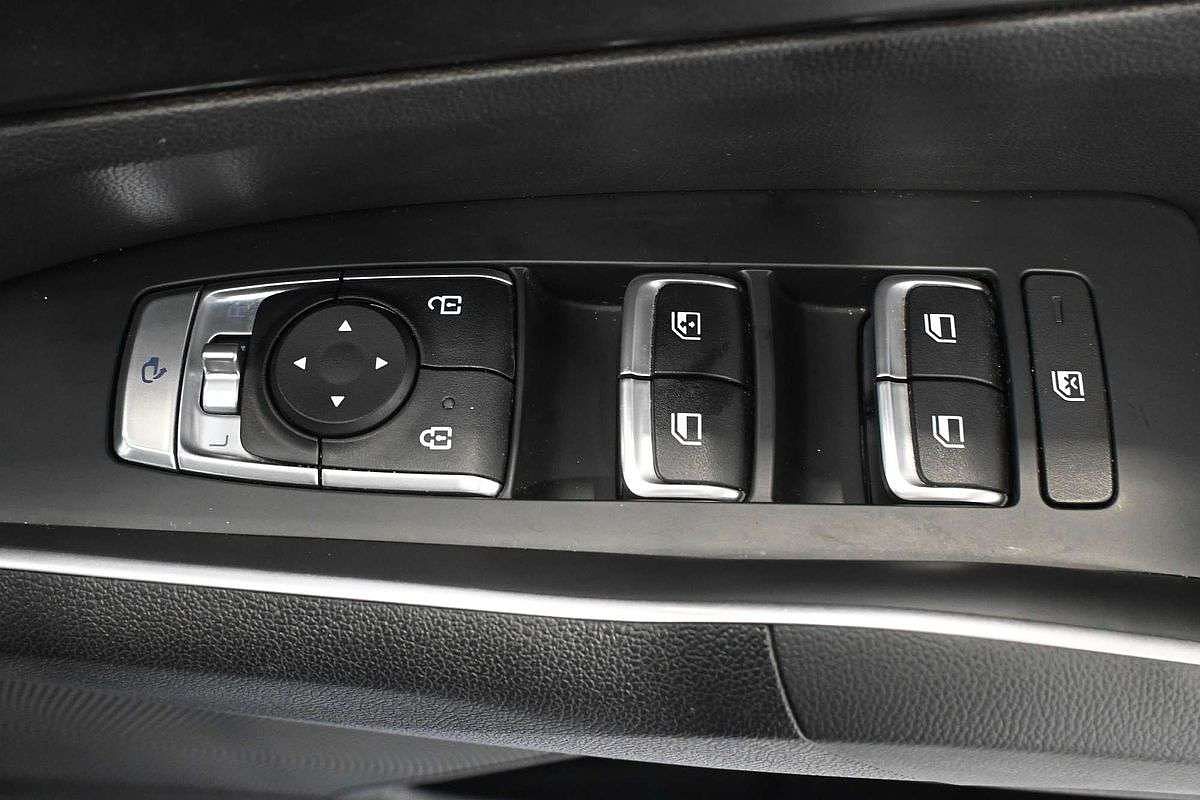 2022 Kia Sorento Sport MQ4