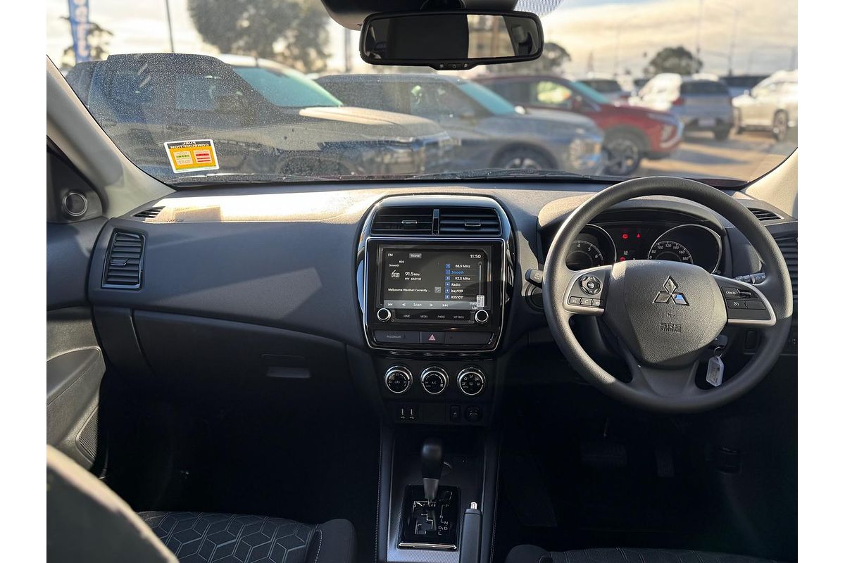 2025 Mitsubishi ASX ES XD