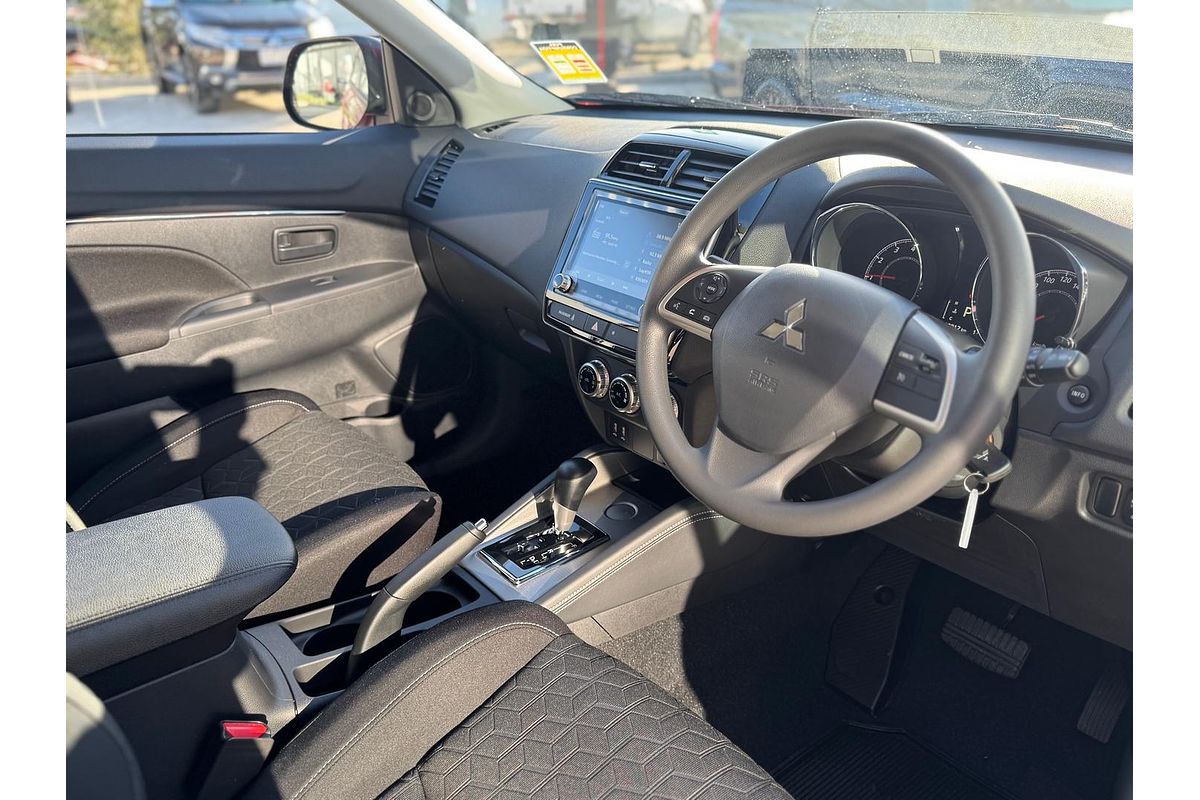 2025 Mitsubishi ASX ES XD