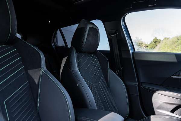 2023 Peugeot 2008 Allure P24