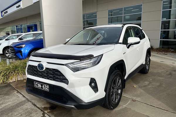 2024 Toyota RAV4 GXL AXAH52R