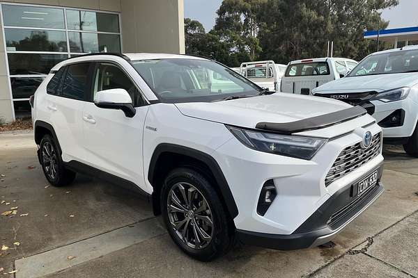 2024 Toyota RAV4 GXL AXAH52R