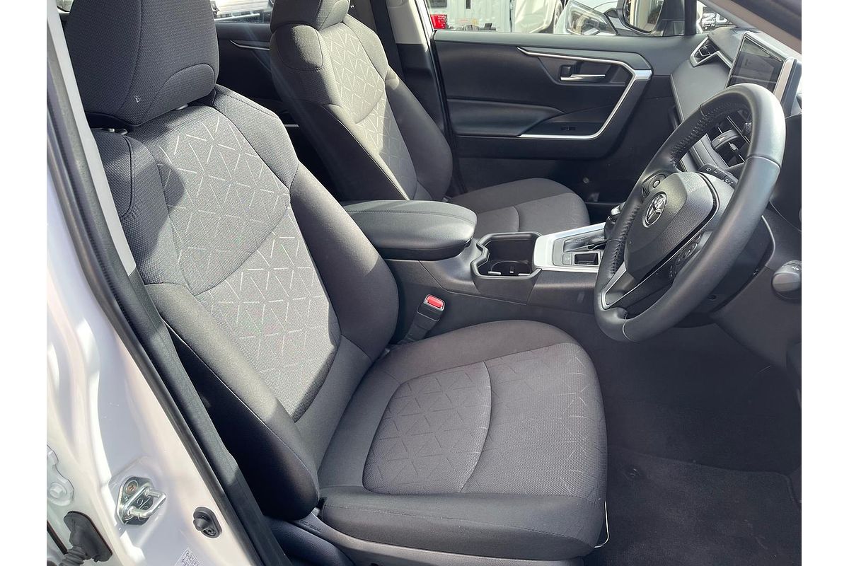 2024 Toyota RAV4 GXL AXAH52R