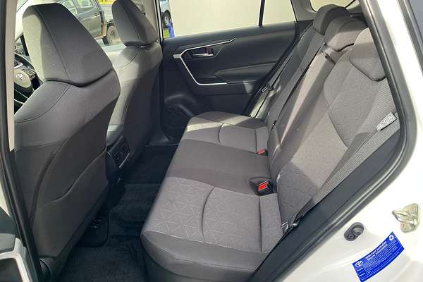 2024 Toyota RAV4 GXL AXAH52R