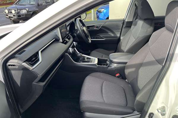 2024 Toyota RAV4 GXL AXAH52R