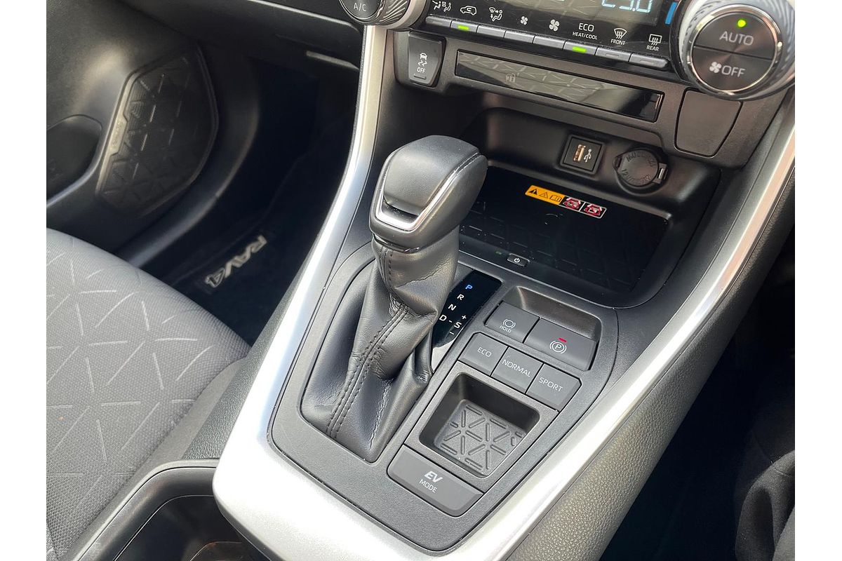 2024 Toyota RAV4 GXL AXAH52R