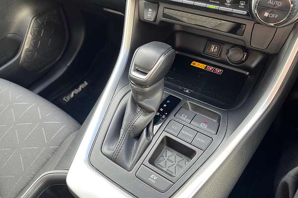 2024 Toyota RAV4 GXL AXAH52R