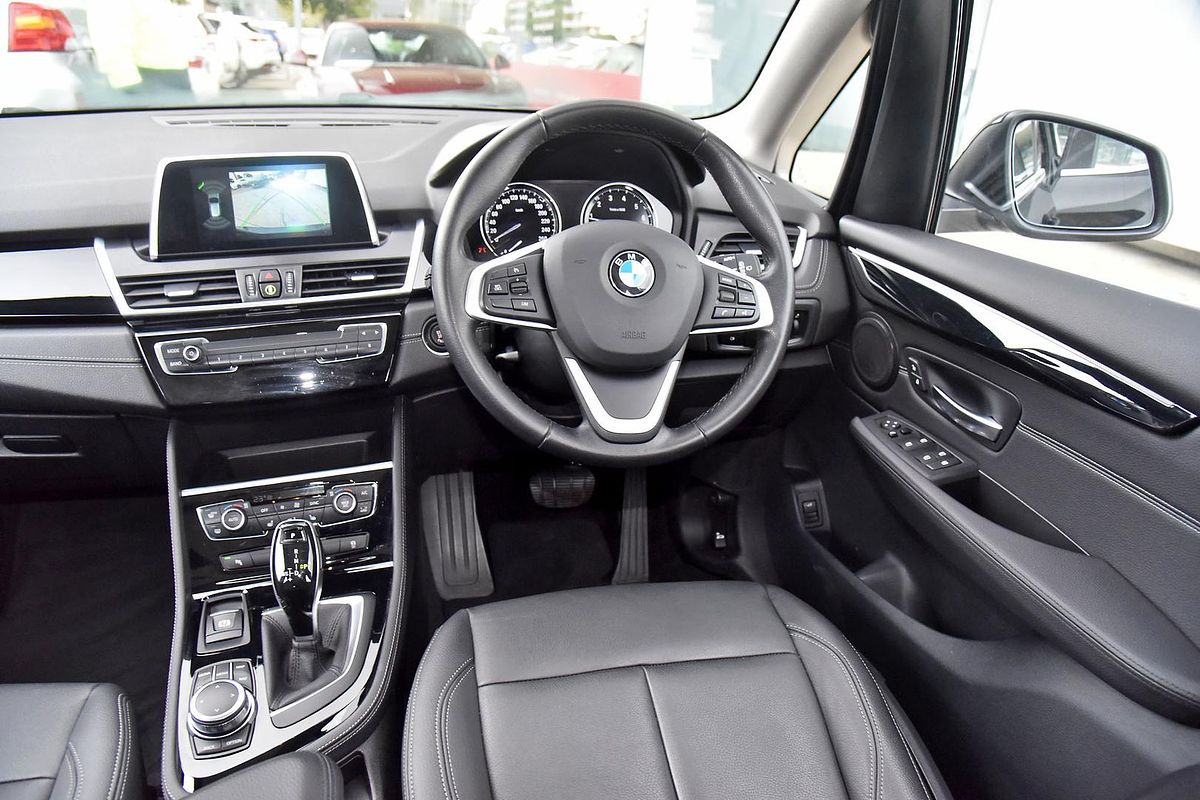 2018 BMW 2 20i ACTIVE TOURER LUXURY LINE F45 MY18