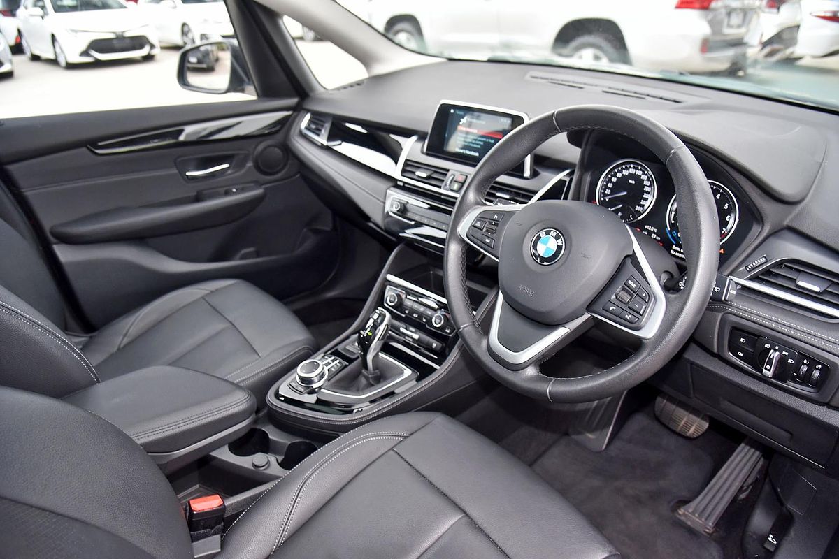 2018 BMW 2 20i ACTIVE TOURER LUXURY LINE F45 MY18