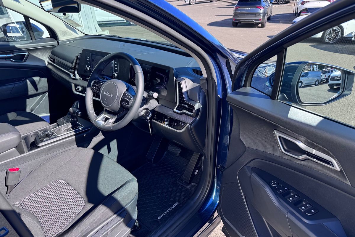 2025 Kia Sportage S NQ5
