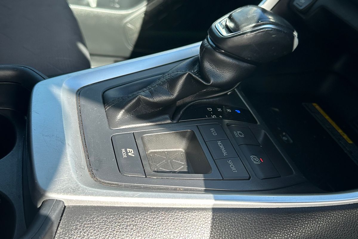 2020 Toyota RAV4 GXL AXAH52R