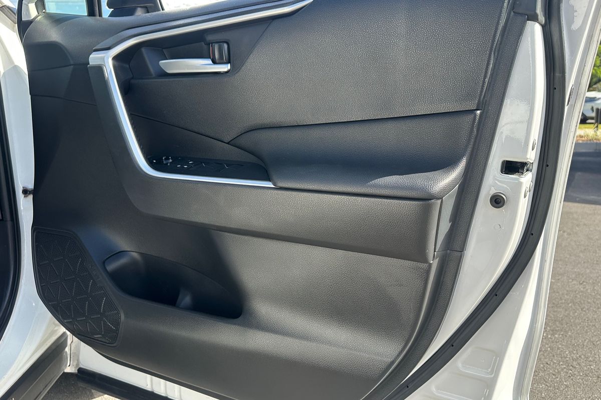 2020 Toyota RAV4 GXL AXAH52R