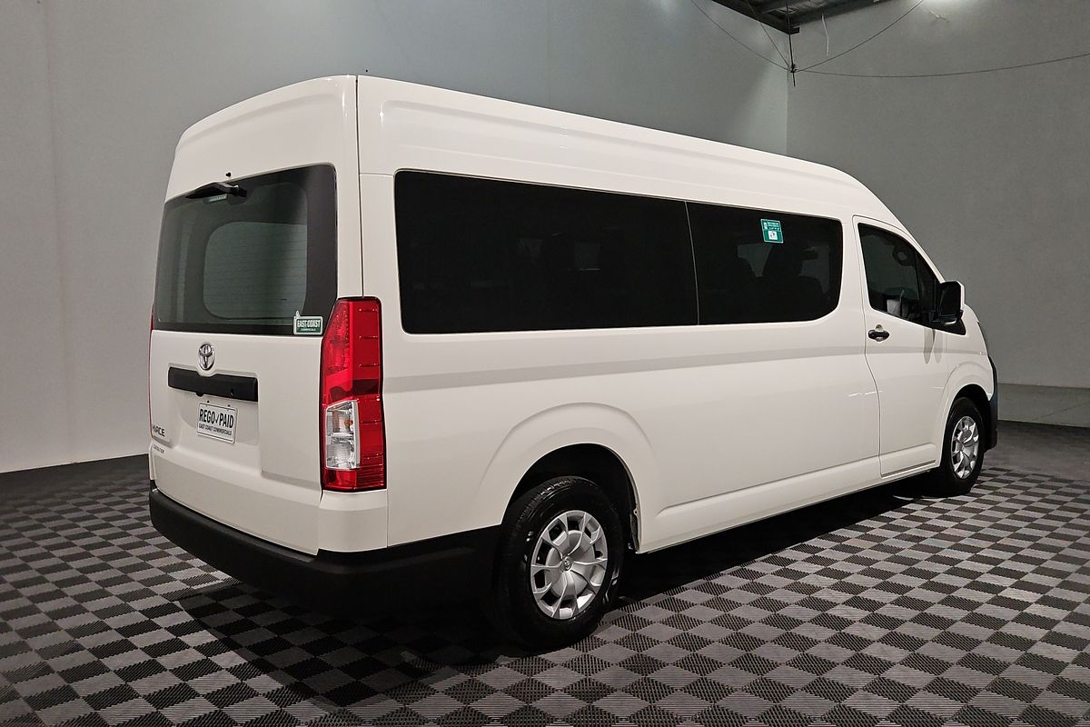 2021 Toyota Hiace Commuter GDH322R