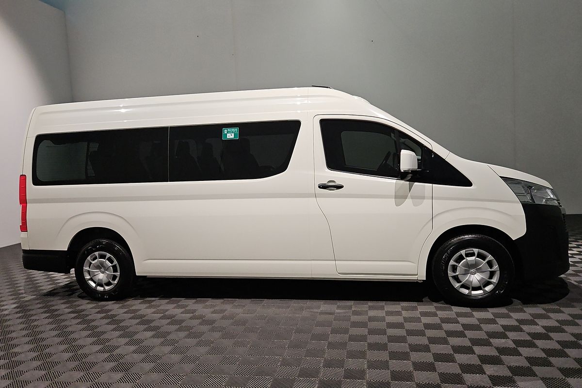 2021 Toyota Hiace Commuter GDH322R