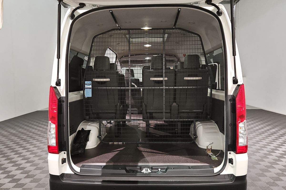 2021 Toyota Hiace Commuter GDH322R