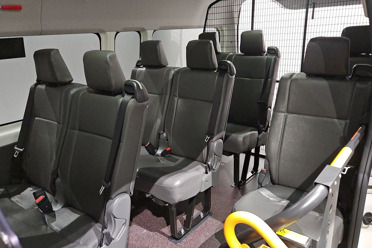 2021 Toyota Hiace Commuter GDH322R