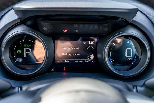 2021 Toyota Yaris SX Hybrid MXPH10R