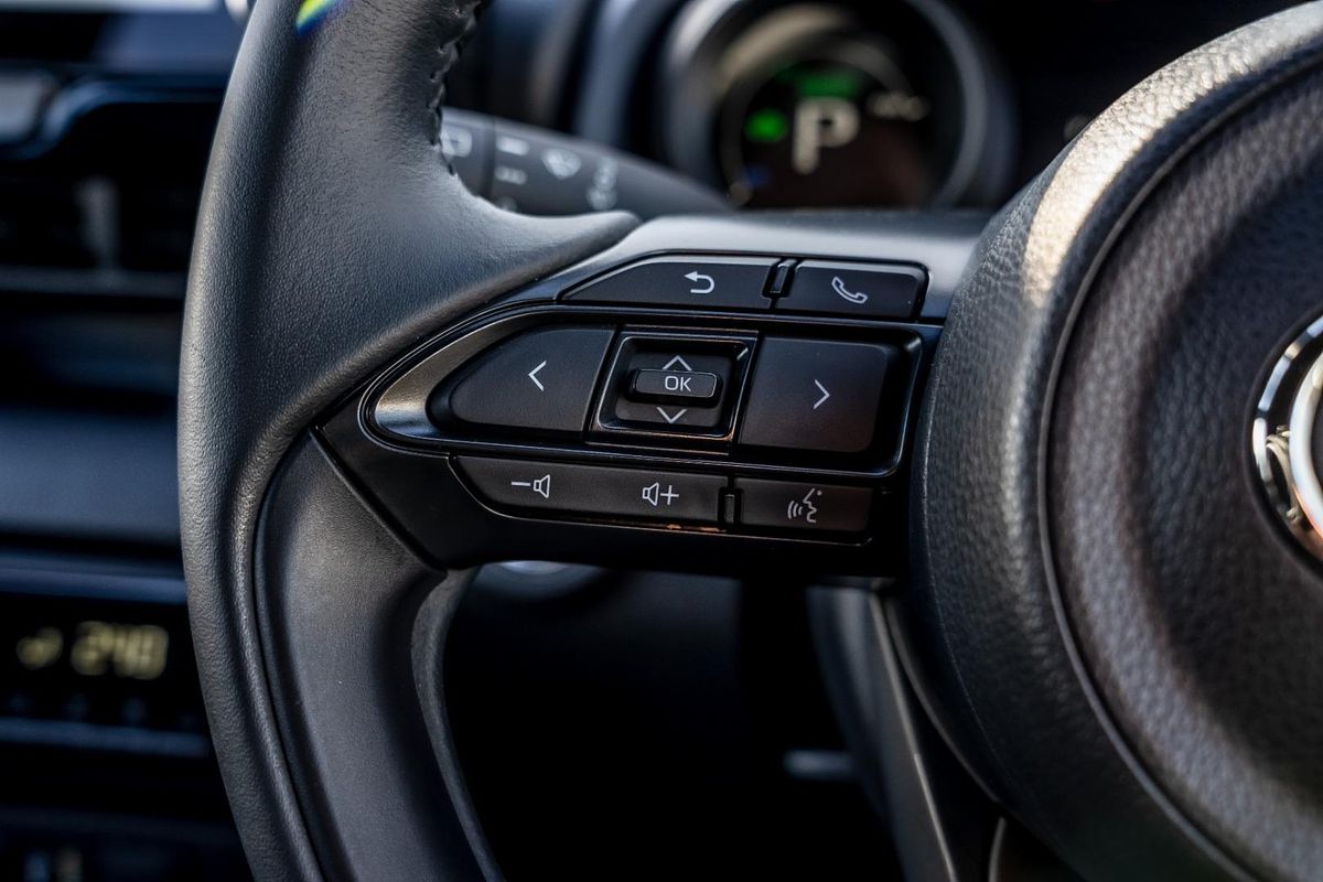 2021 Toyota Yaris SX Hybrid MXPH10R