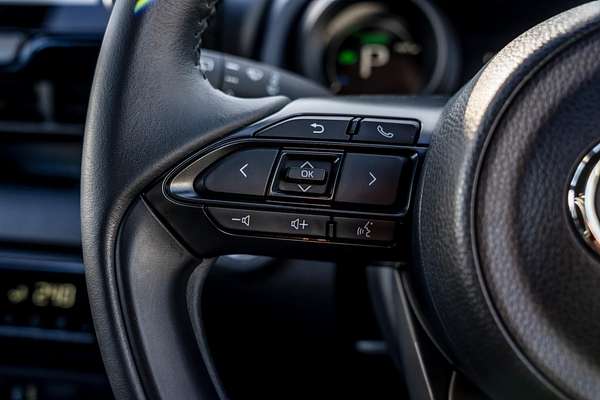 2021 Toyota Yaris SX Hybrid MXPH10R