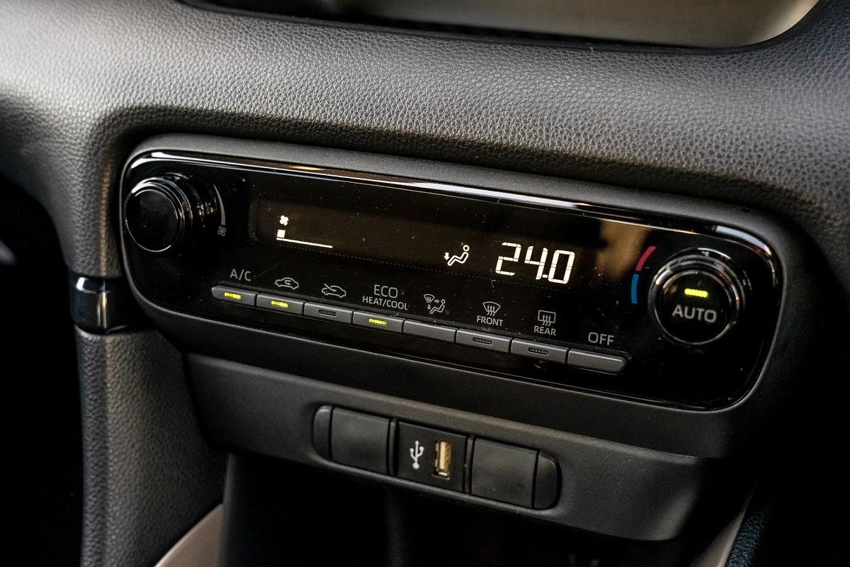2021 Toyota Yaris SX Hybrid MXPH10R