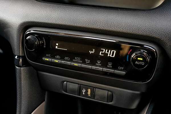 2021 Toyota Yaris SX Hybrid MXPH10R