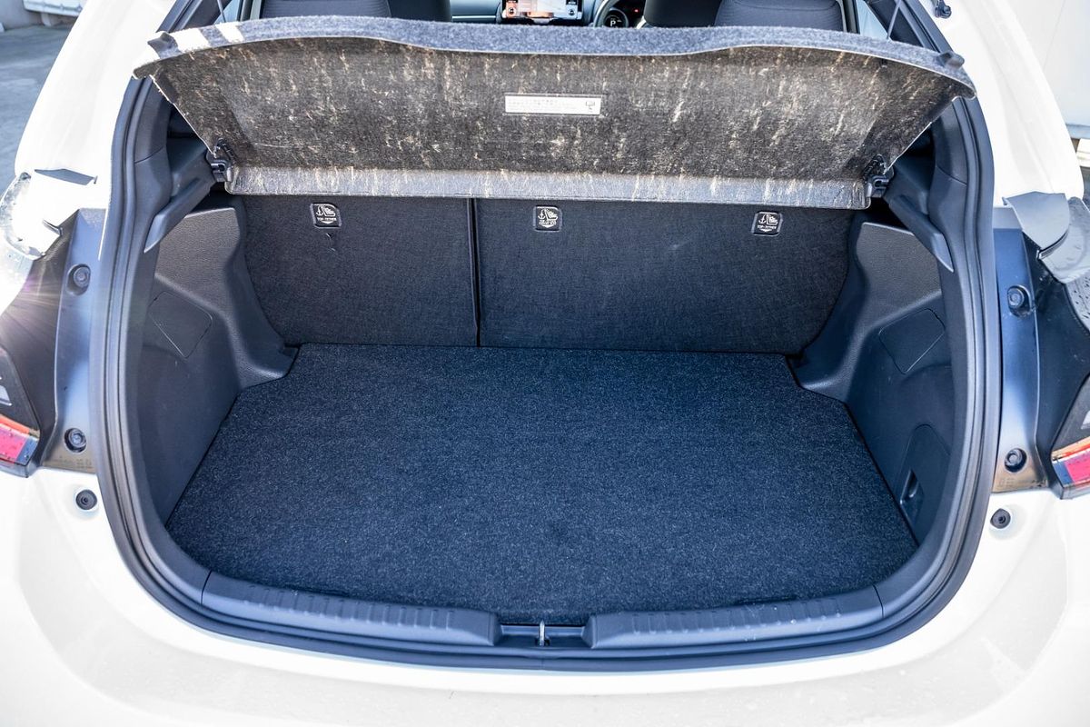 2021 Toyota Yaris SX Hybrid MXPH10R