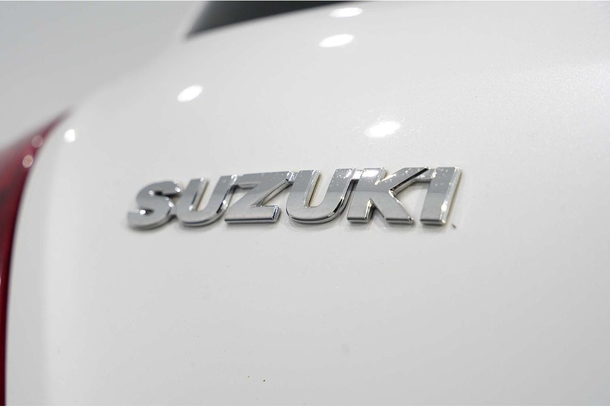 2014 Suzuki Swift GL Navigator FZ