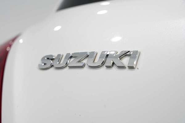 2014 Suzuki Swift GL Navigator FZ