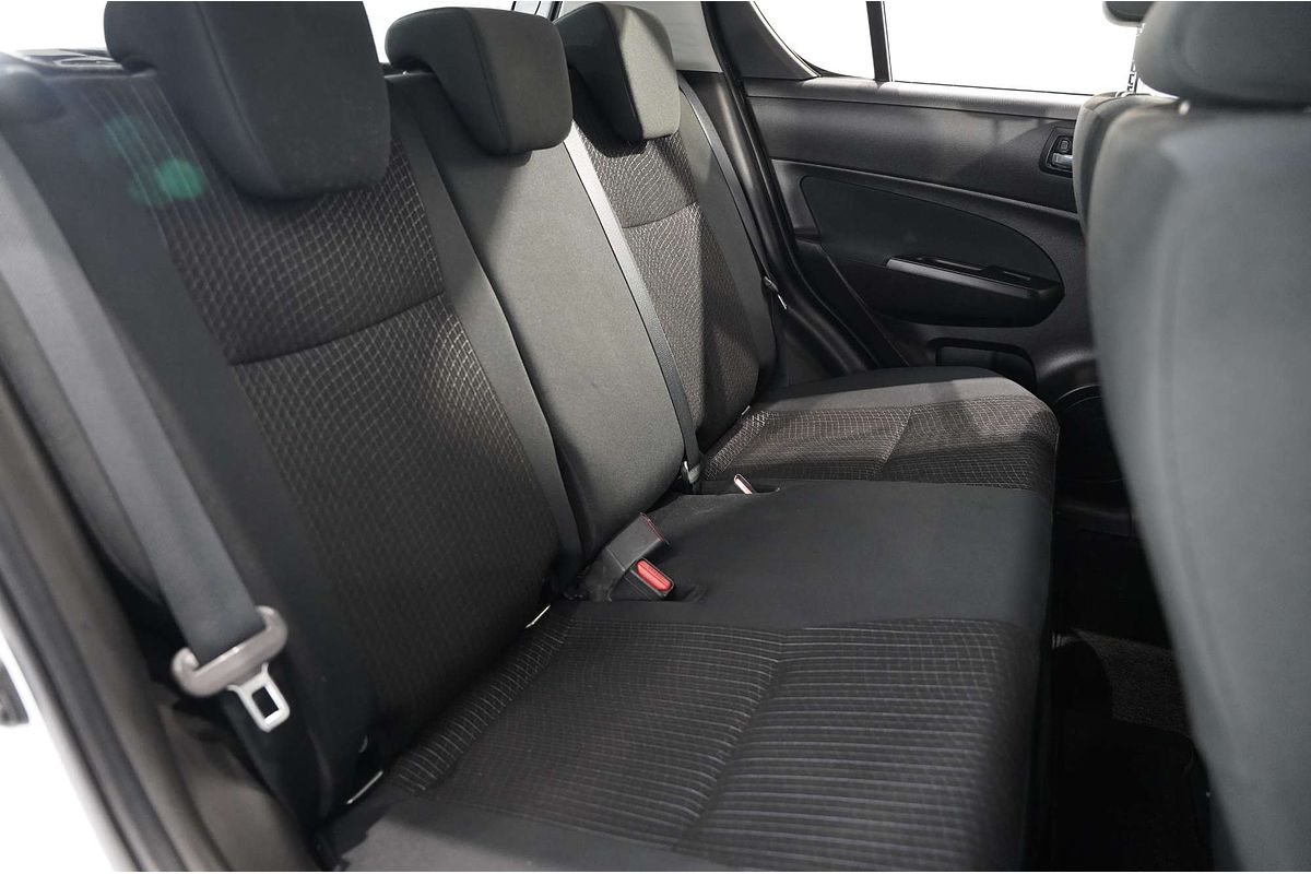 2014 Suzuki Swift GL Navigator FZ