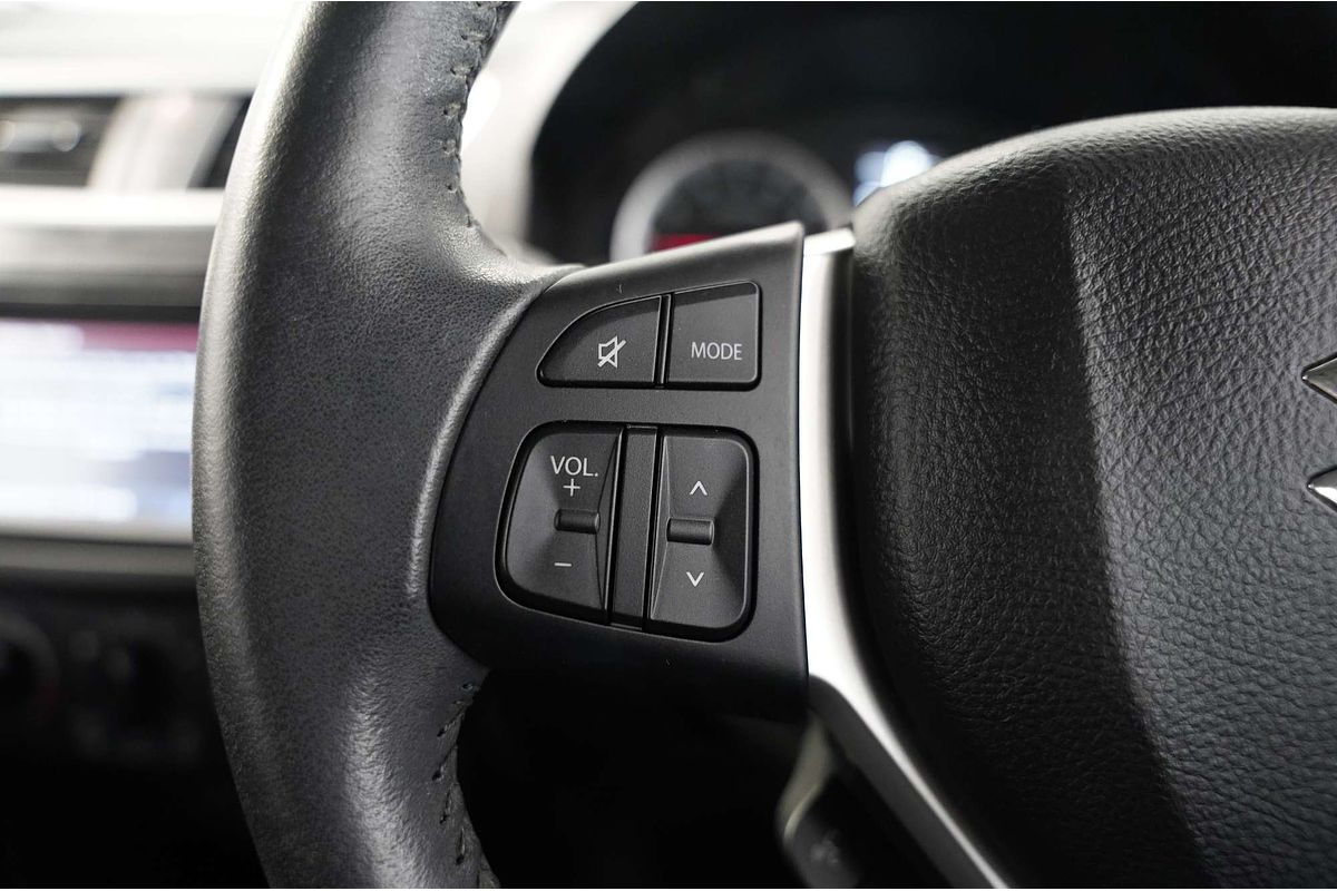 2014 Suzuki Swift GL Navigator FZ
