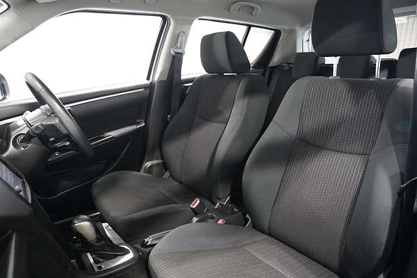 2014 Suzuki Swift GL Navigator FZ
