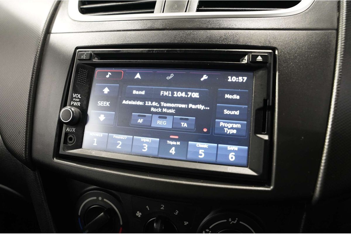 2014 Suzuki Swift GL Navigator FZ