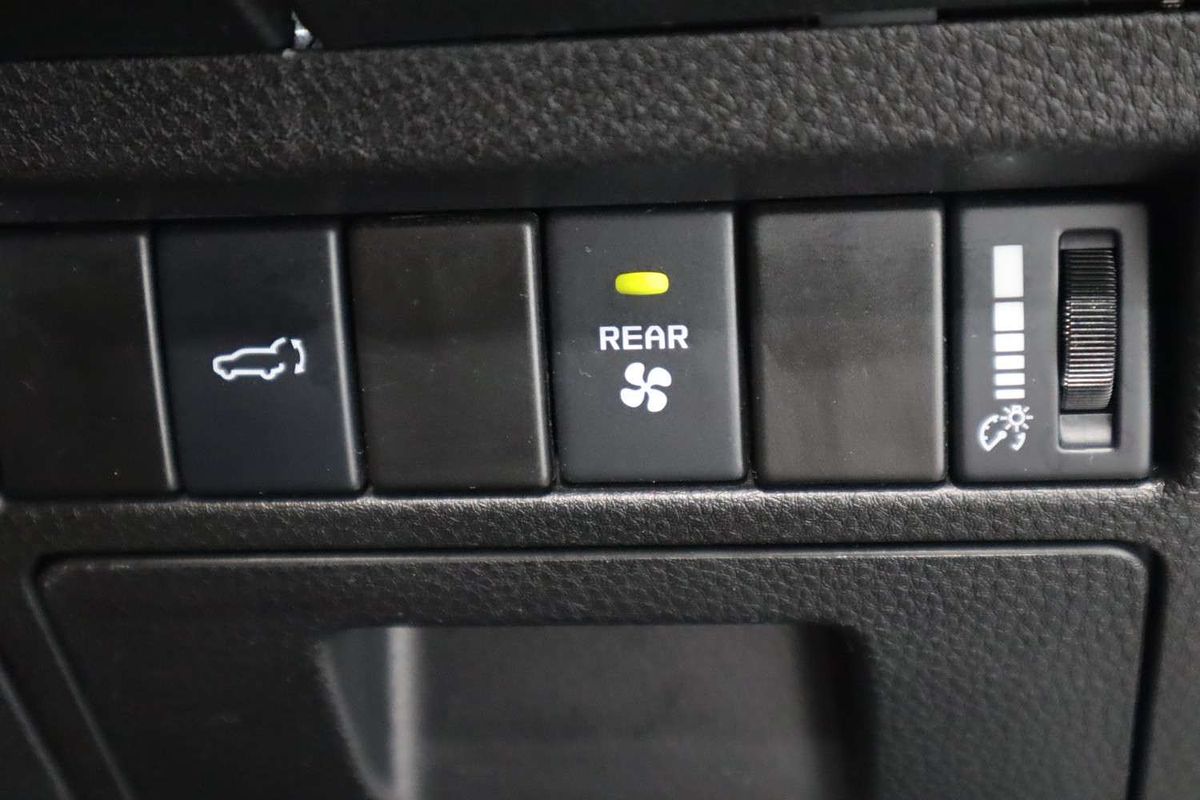 2022 Isuzu MU-X LS-U