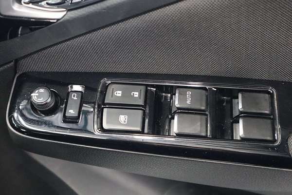 2022 Isuzu MU-X LS-U