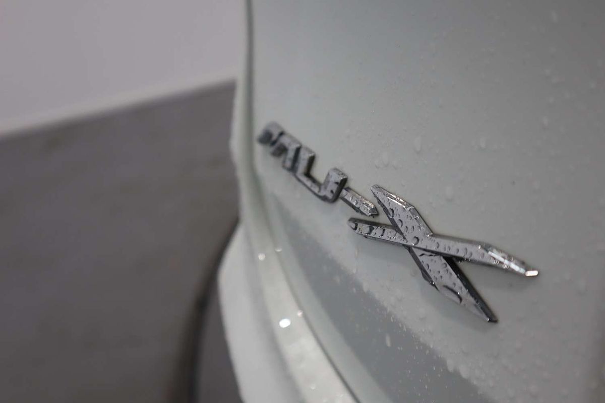 2022 Isuzu MU-X LS-U