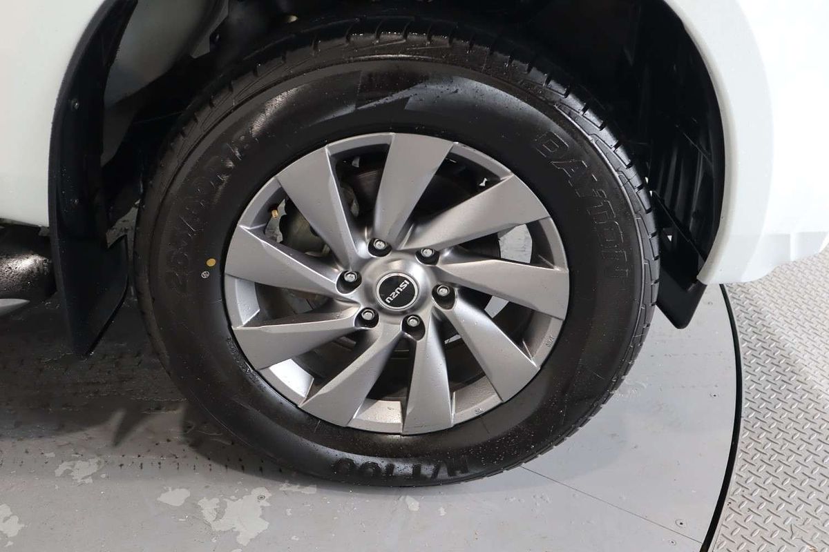 2022 Isuzu MU-X LS-U