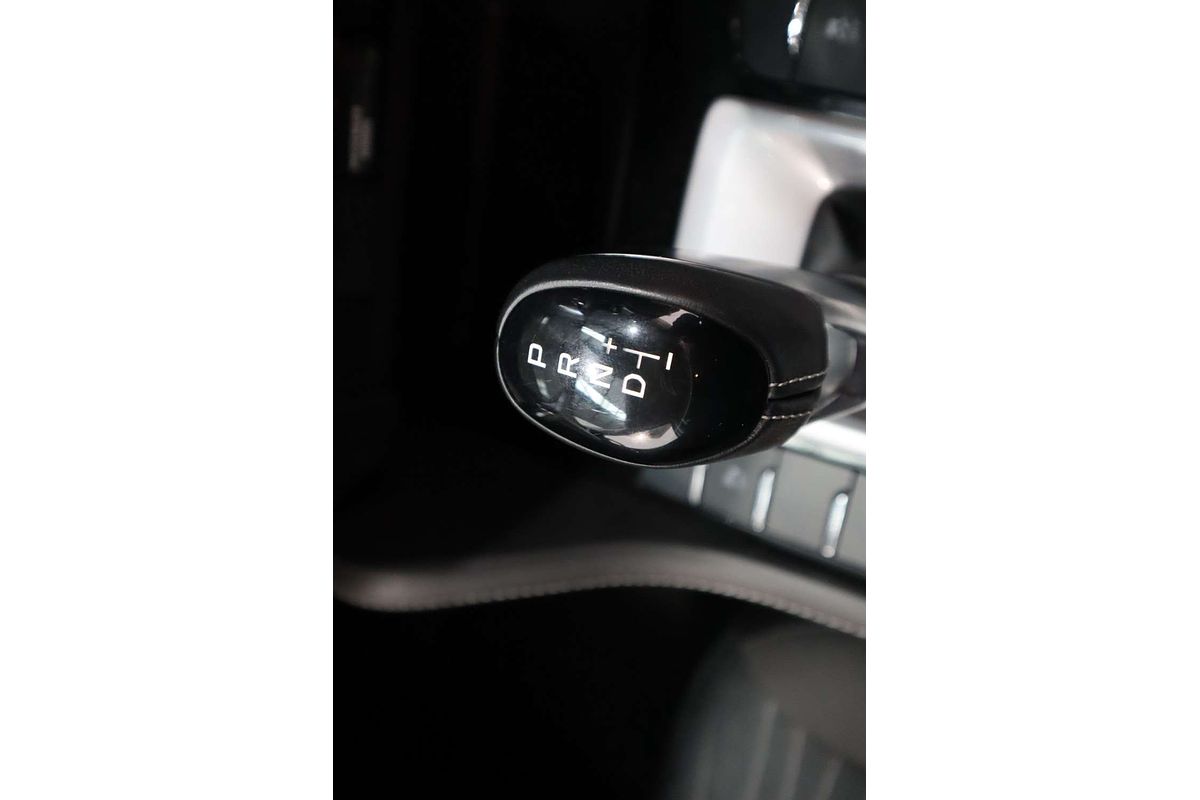 2022 Isuzu MU-X LS-U