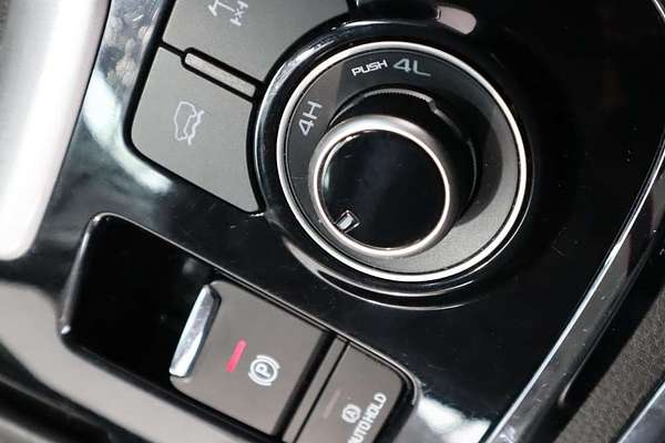 2022 Isuzu MU-X LS-U