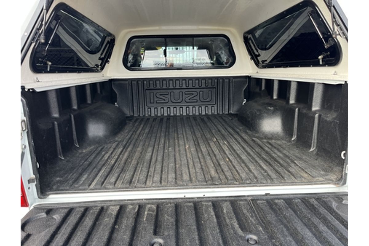2017 Isuzu D-MAX SX High Ride Rear Wheel Drive