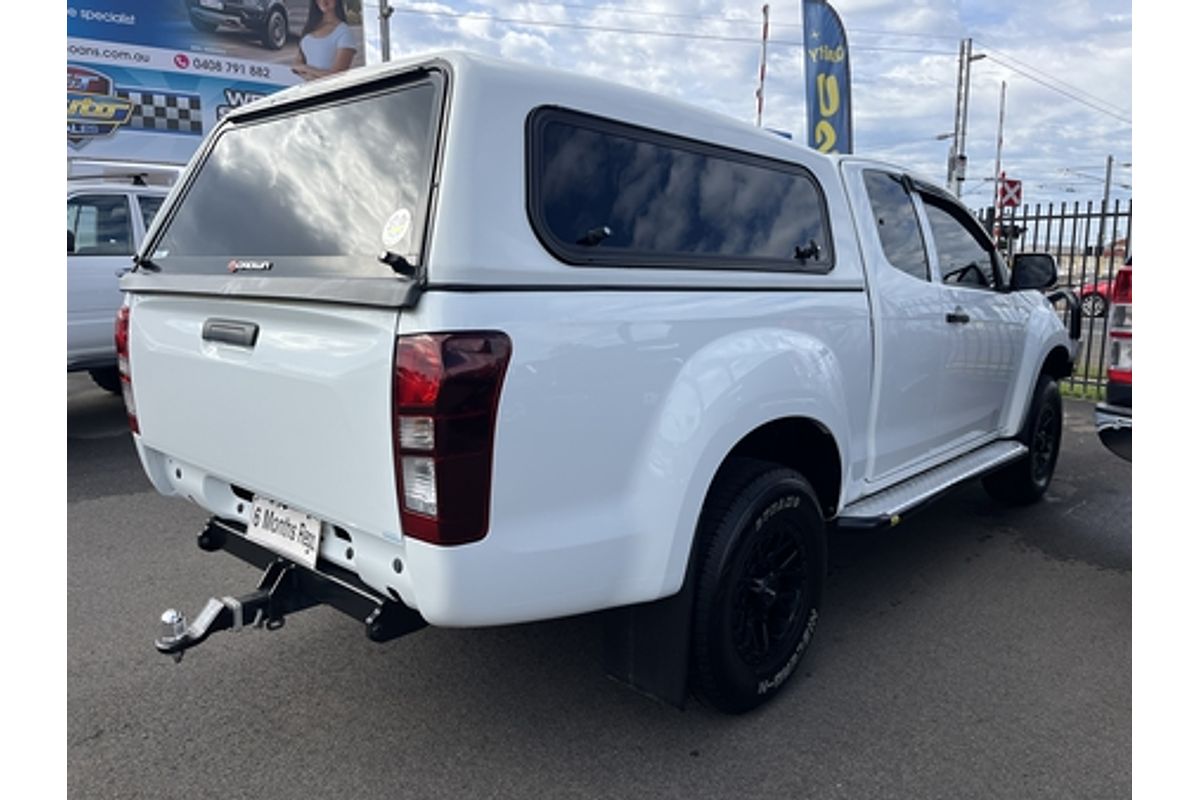 2017 Isuzu D-MAX SX High Ride Rear Wheel Drive