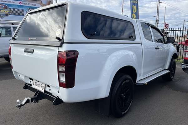 2017 Isuzu D-MAX SX High Ride Rear Wheel Drive