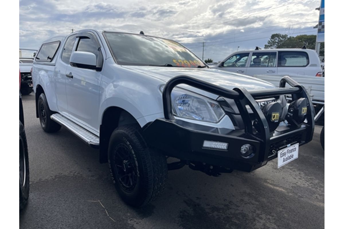 2017 Isuzu D-MAX SX High Ride Rear Wheel Drive