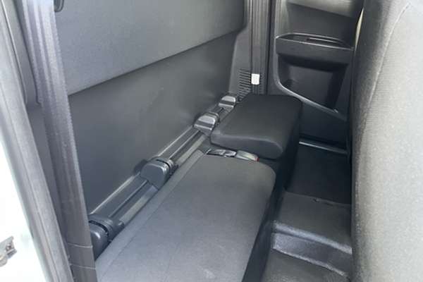 2017 Isuzu D-MAX SX High Ride Rear Wheel Drive