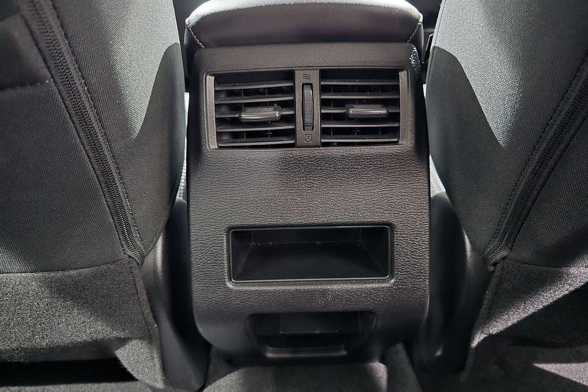 2023 Mitsubishi OUTLANDER OUTLANDER ES 7 SEAT (2WD) ZM2M46