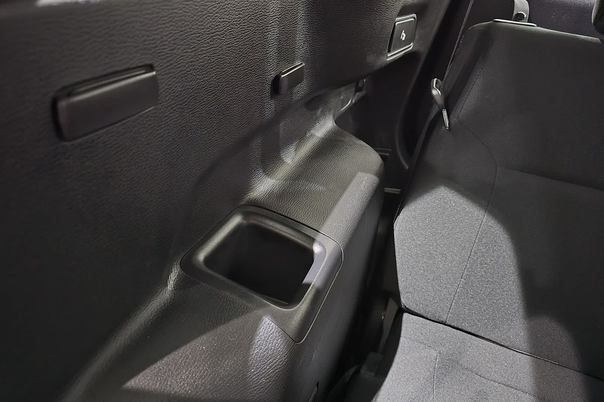 2023 Mitsubishi OUTLANDER OUTLANDER ES 7 SEAT (2WD) ZM2M46